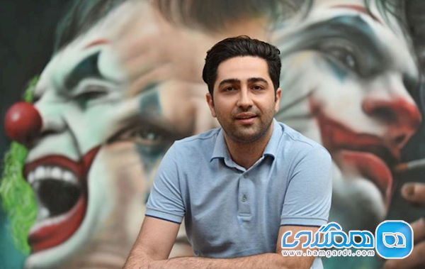 علی سخنگو و جوکری که درونش نهفته است عکس علی سخنگو و جوکری که درونش نهفته است