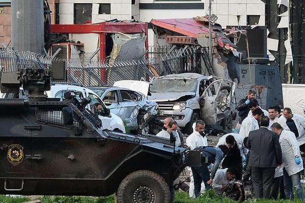 خودروی بمب گذاری شده در جنوب شرق ترکیه منفجر شد