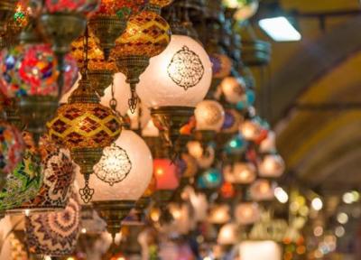 تور استانبول ارزان: بازار بزرگ استانبول: تجربه خرید در میان رنگ ها و نقش ها