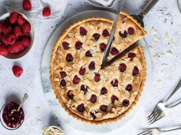 2 طرز تهیه تارت آلبالو در فر و قابلمه با 20 نکته کافی شاپی و قنادی
